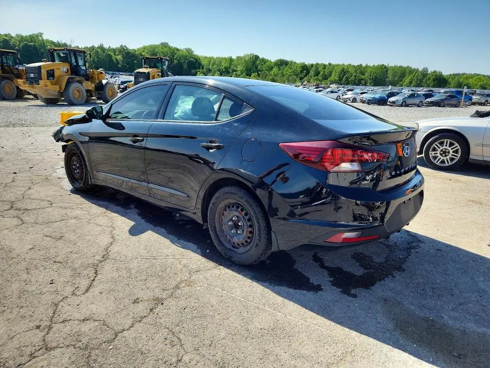 2019 HYUNDAI ELANTRA SE  