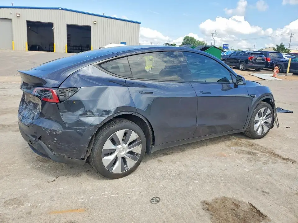 2024 TESLA MODEL Y   