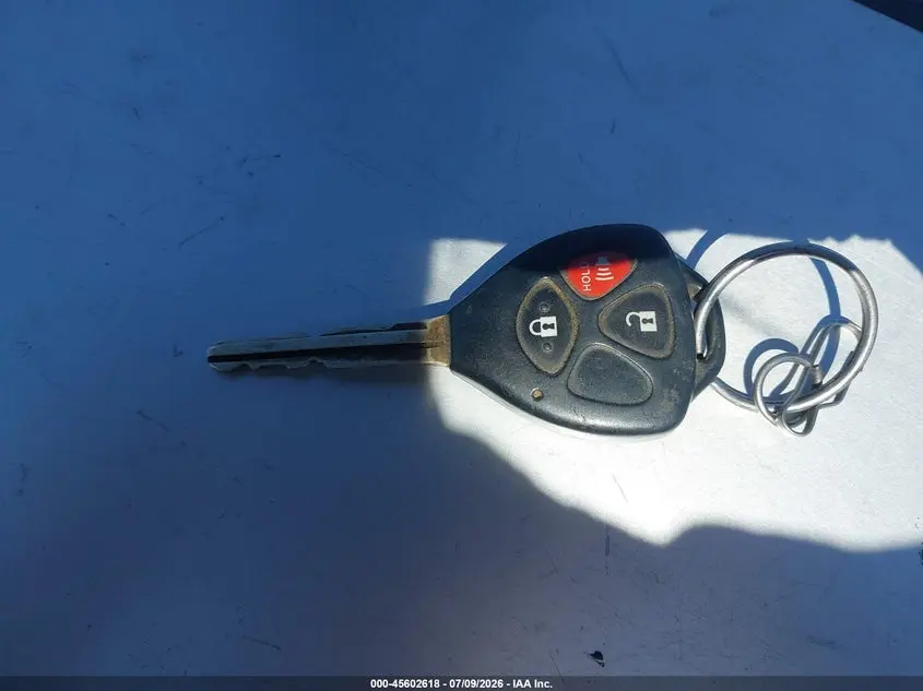 2010 TOYOTA YARIS  