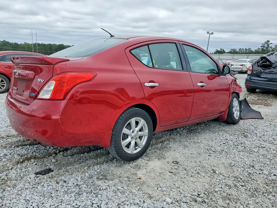 2014 NISSAN VERSA 1.6 SV  