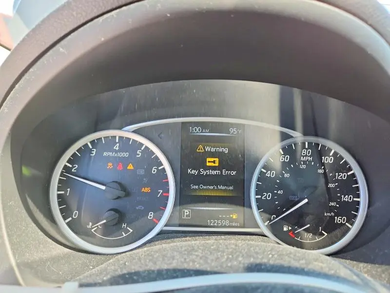 2016 NISSAN SENTRA SV  