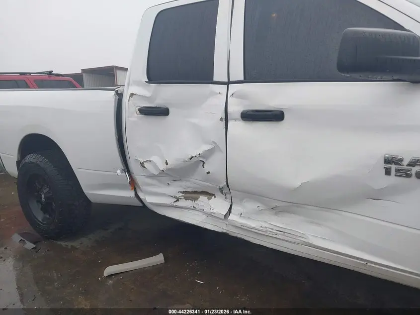 2017 RAM 1500 TRADESMAN  4X2 6'4 BOX