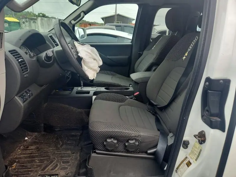 2014 NISSAN FRONTIER PRO-4X  