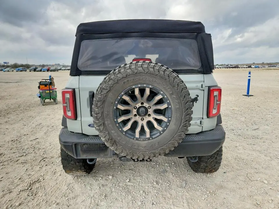 2022 FORD BRONCO BASE  