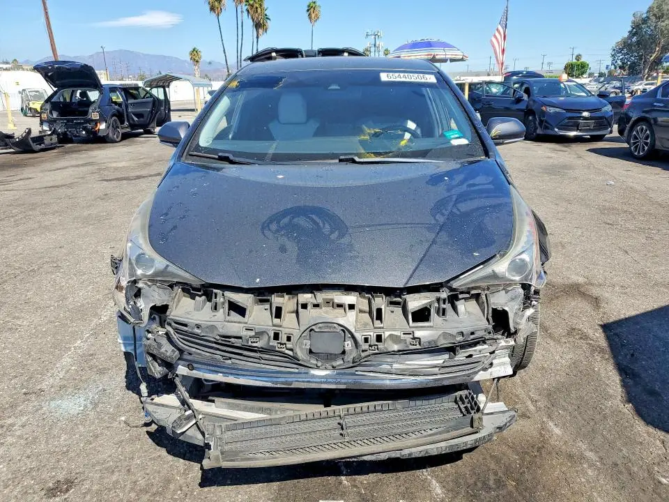 2017 TOYOTA PRIUS FOUR TOURING  