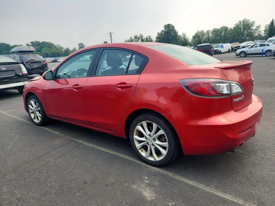 2011 MAZDA 3 S  
