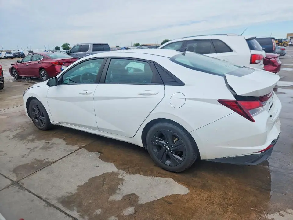 2022 HYUNDAI ELANTRA SEL  