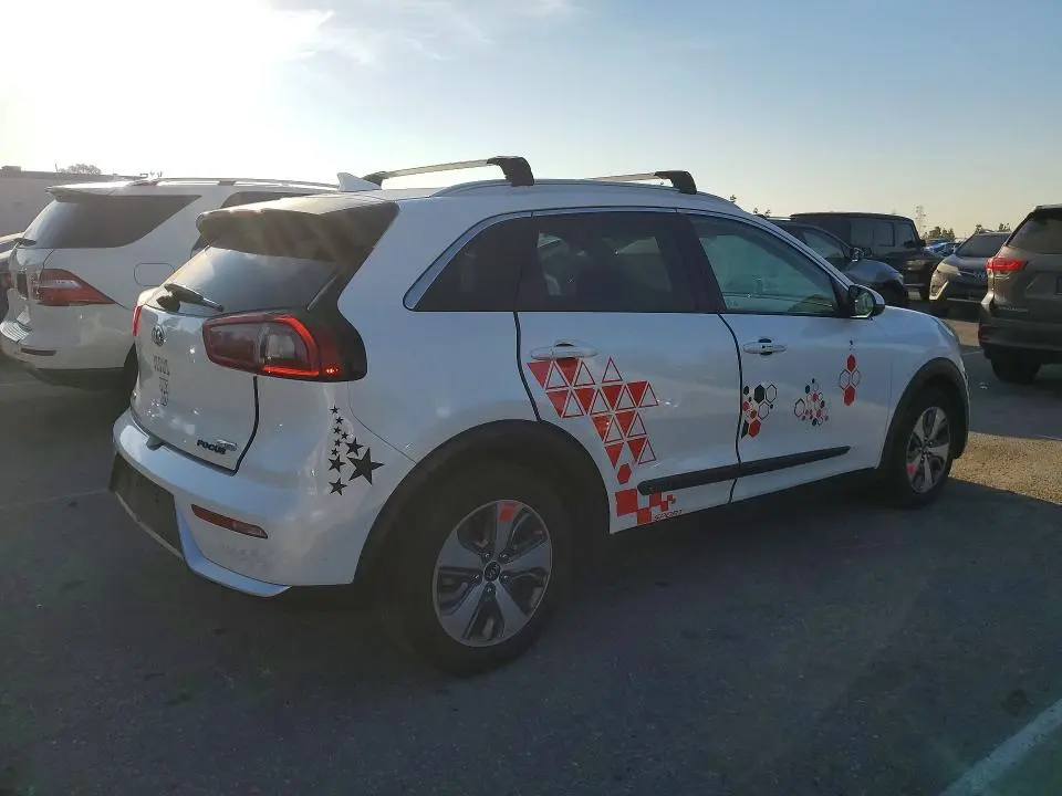 2019 KIA NIRO LX  