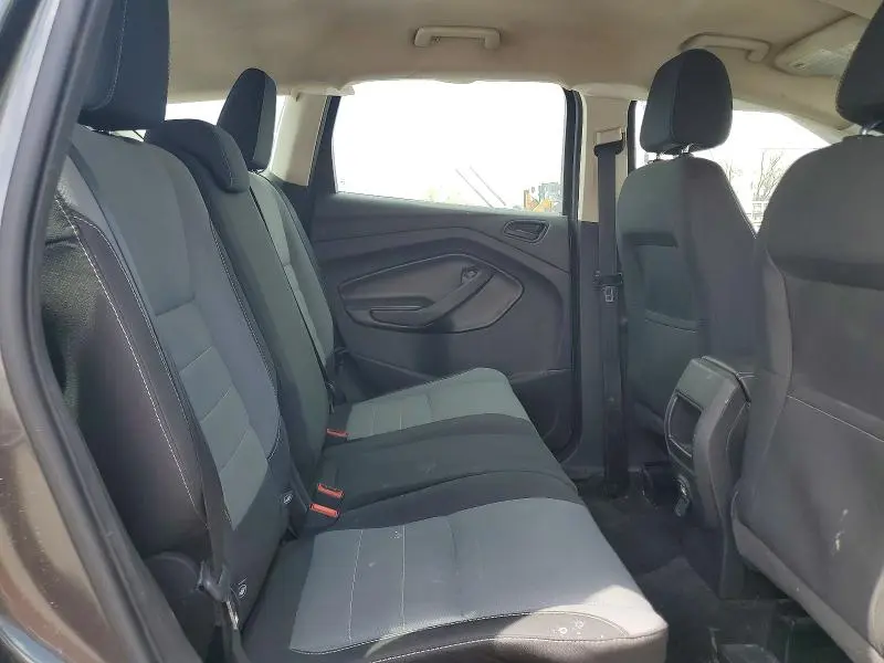 2017 FORD ESCAPE S  