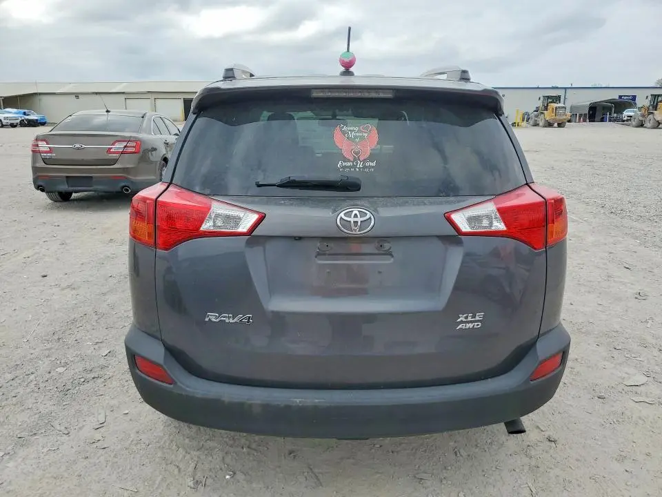 2014 TOYOTA RAV4 XLE  