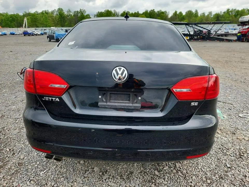 2014 VOLKSWAGEN JETTA SE  