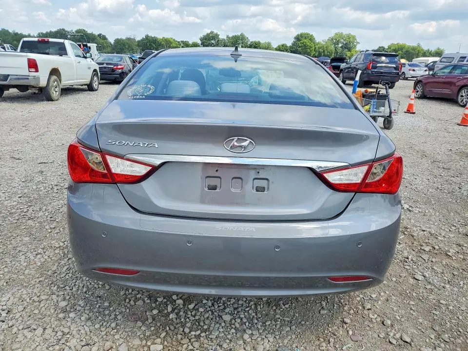 2013 HYUNDAI SONATA GLS  