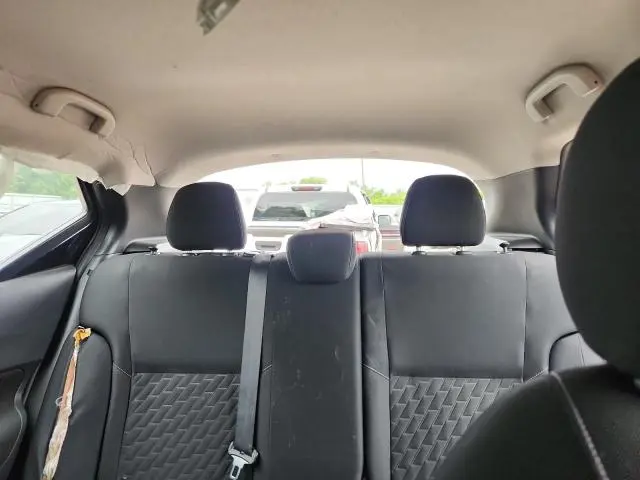 2021 NISSAN KICKS S  