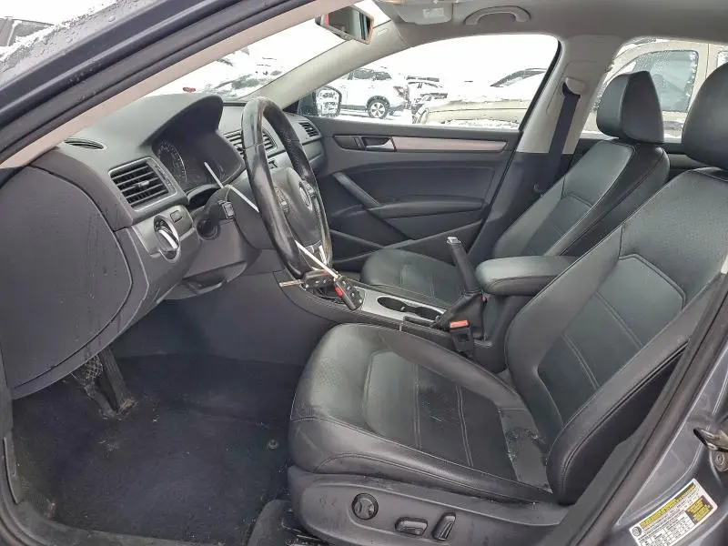 2014 VOLKSWAGEN PASSAT SE  