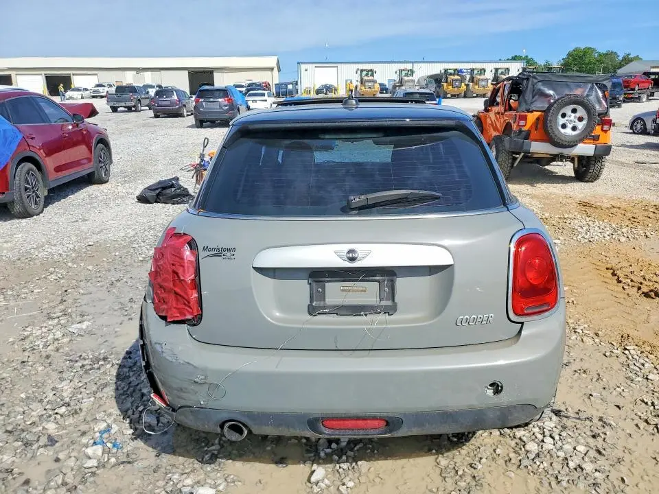 2015 MINI COOPER   