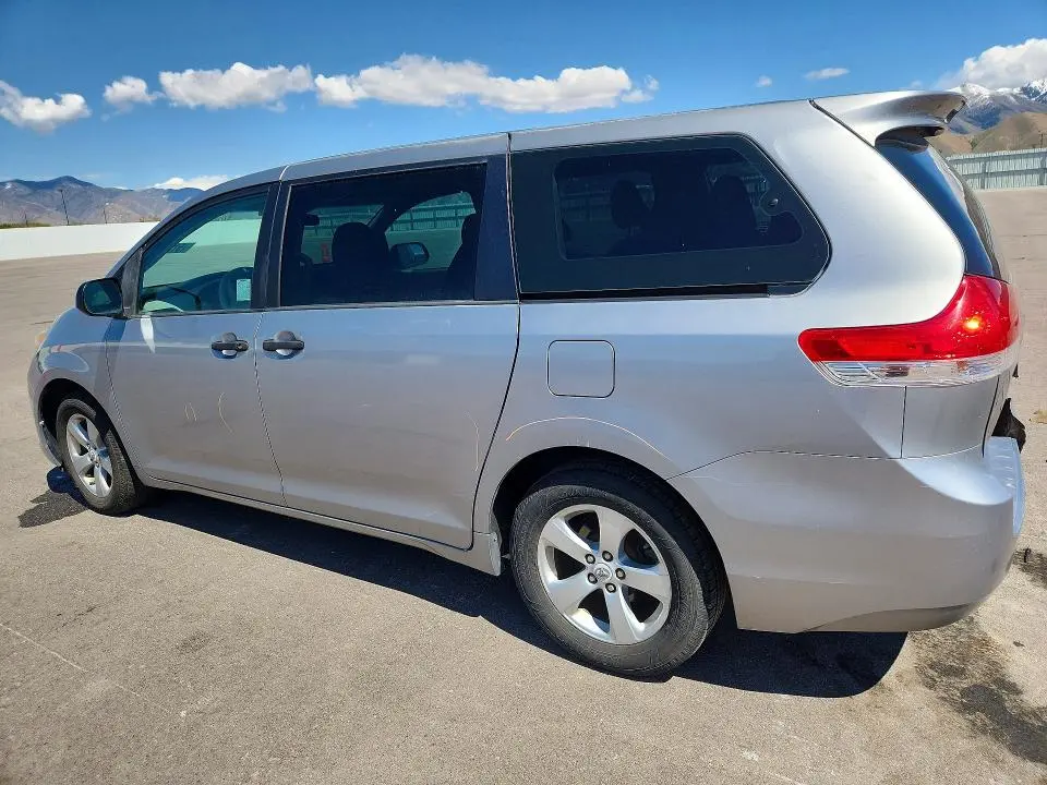 2012 TOYOTA SIENNA BASE 7-PASSENGER  