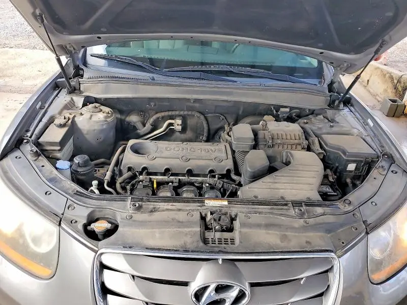 2011 HYUNDAI SANTA FE GLS  