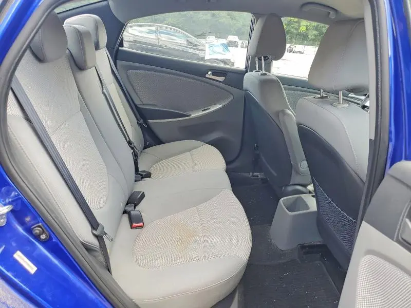 2012 HYUNDAI ACCENT GLS  