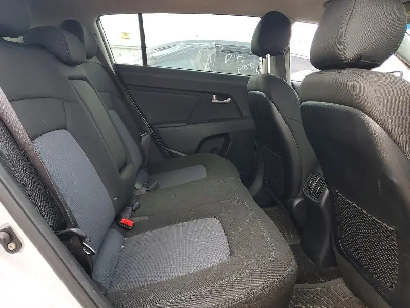2016 KIA SPORTAGE LX  