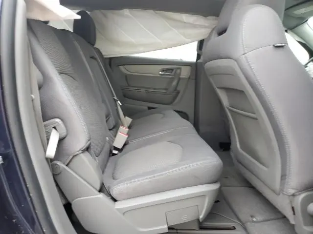 2015 CHEVROLET TRAVERSE LS  