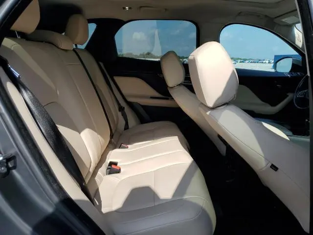 2018 JAGUAR F-PACE PREMIUM  