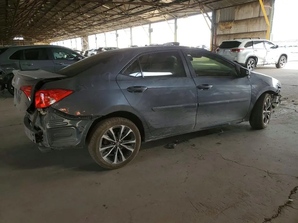2017 TOYOTA COROLLA SE  