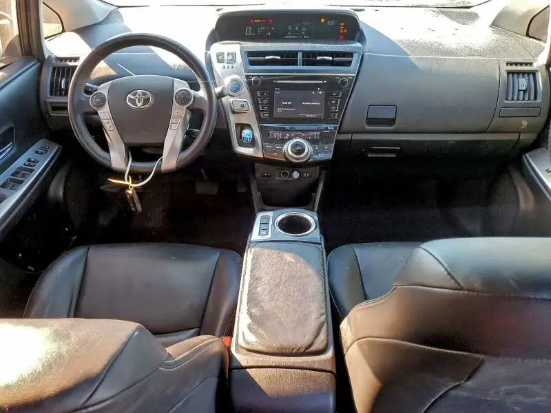2015 TOYOTA PRIUS V   