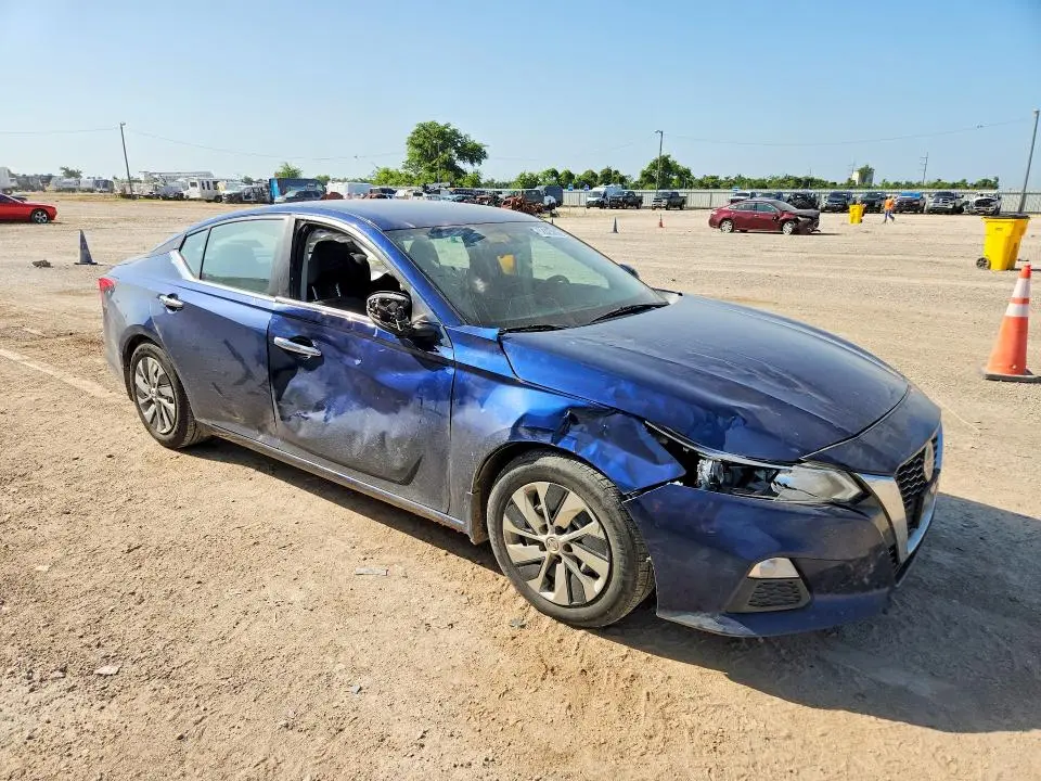 2020 NISSAN ALTIMA S  