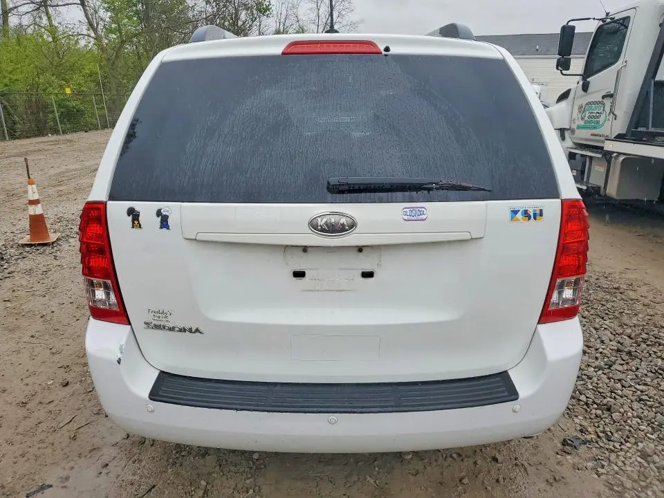2012 KIA SEDONA LX  