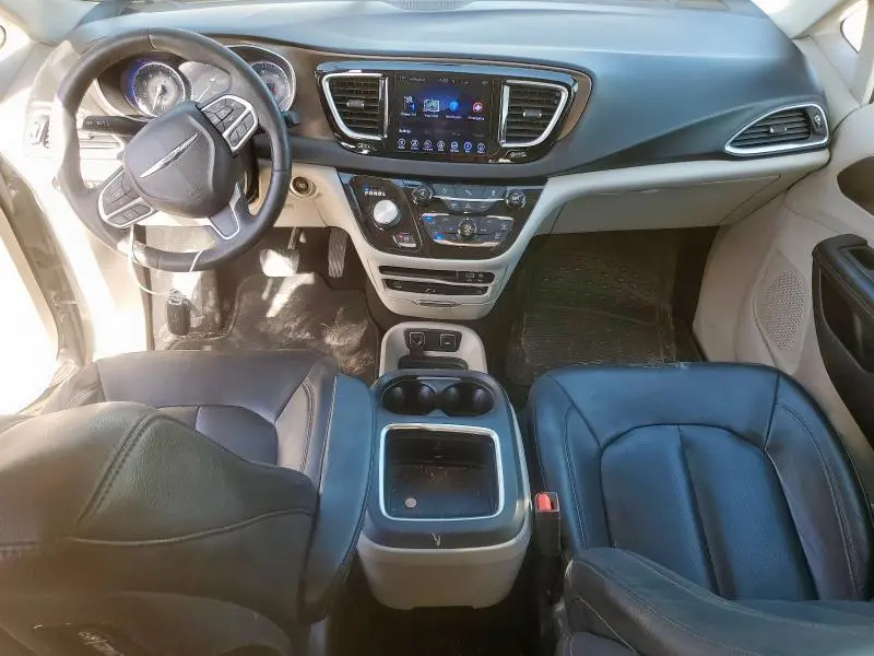 2017 CHRYSLER PACIFICA TOURING L PLUS  