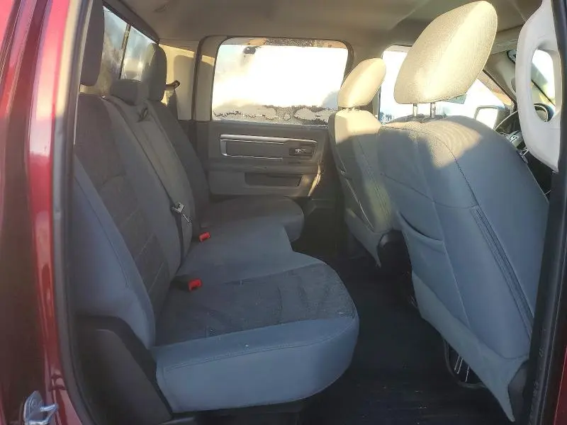 2017 RAM 1500 SLT  