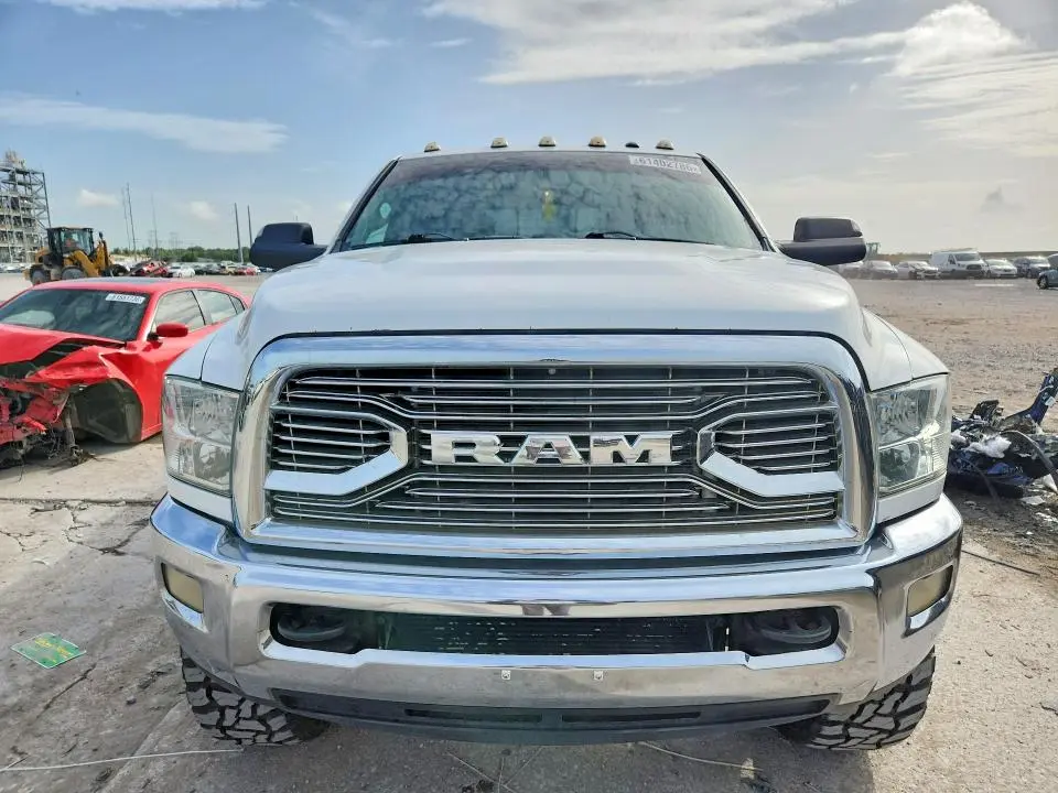 2016 RAM 3500 SLT  