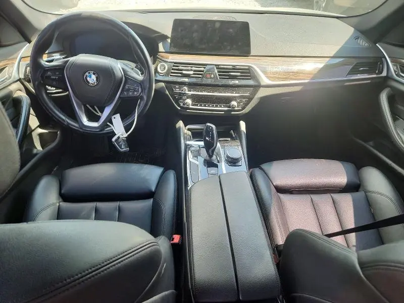 2020 BMW 530 I  