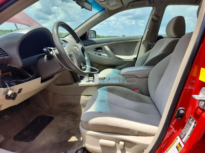 2011 TOYOTA CAMRY LE  