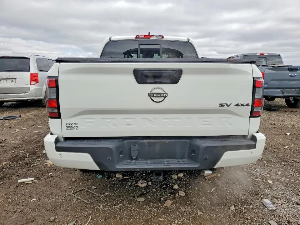 2022 NISSAN FRONTIER SV  