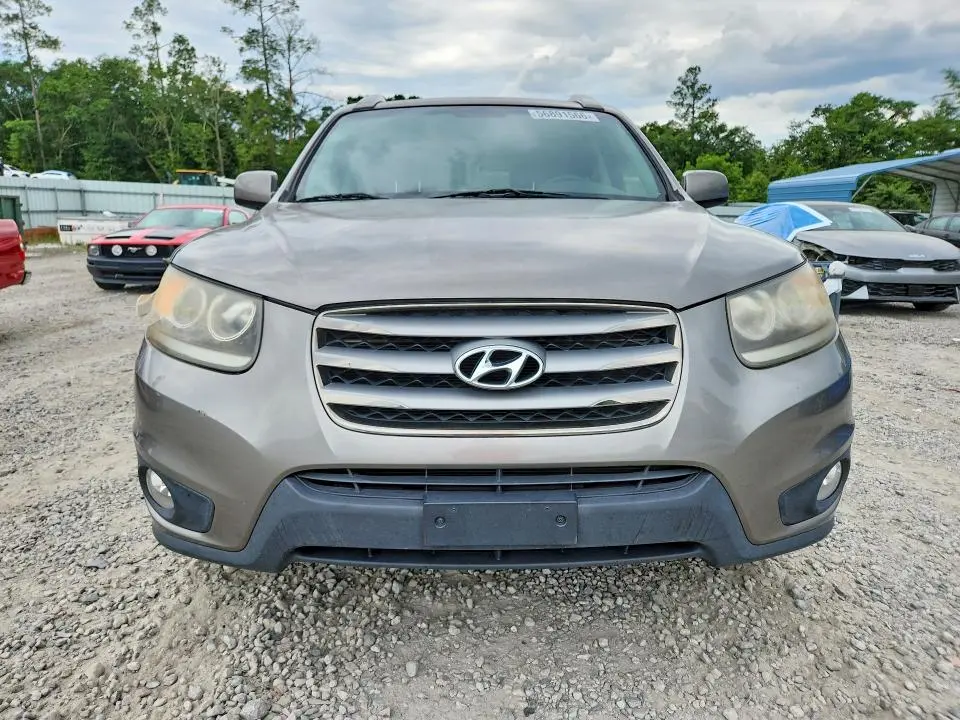 2012 HYUNDAI SANTA FE SE  