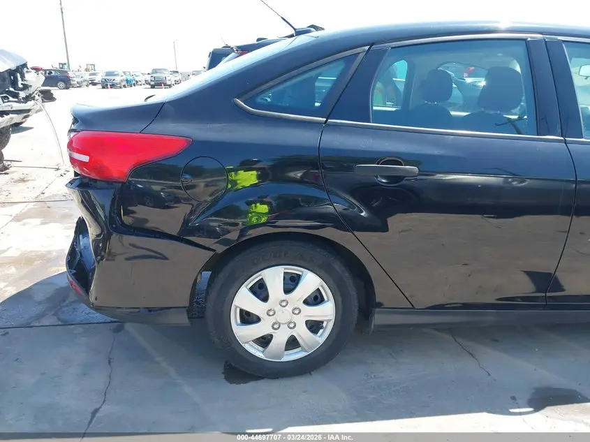 2016 FORD FOCUS S
