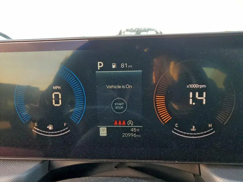 2025 HYUNDAI SONATA SE  