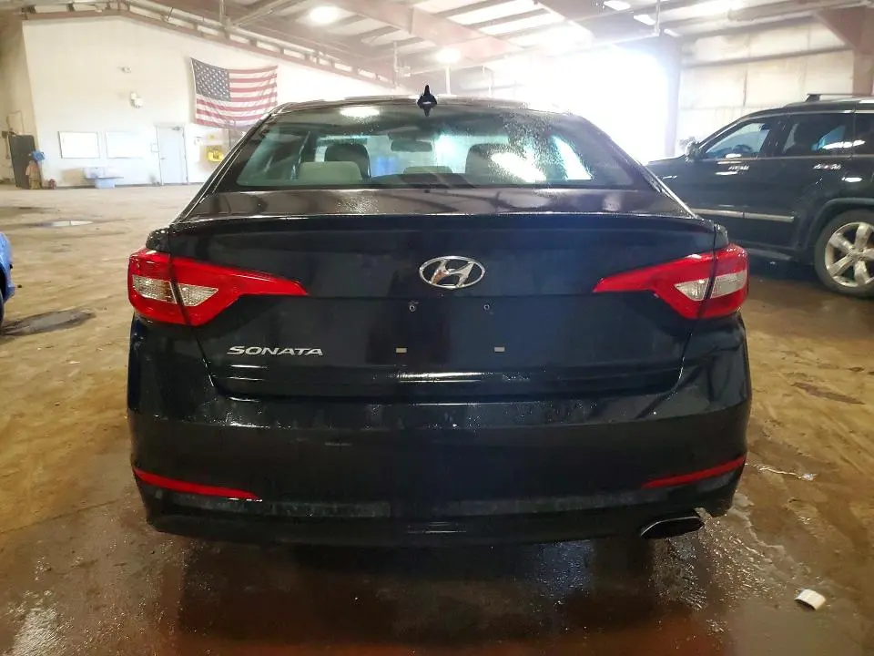 2017 HYUNDAI SONATA SE  