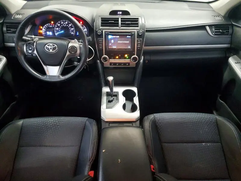 2013 TOYOTA CAMRY SE  