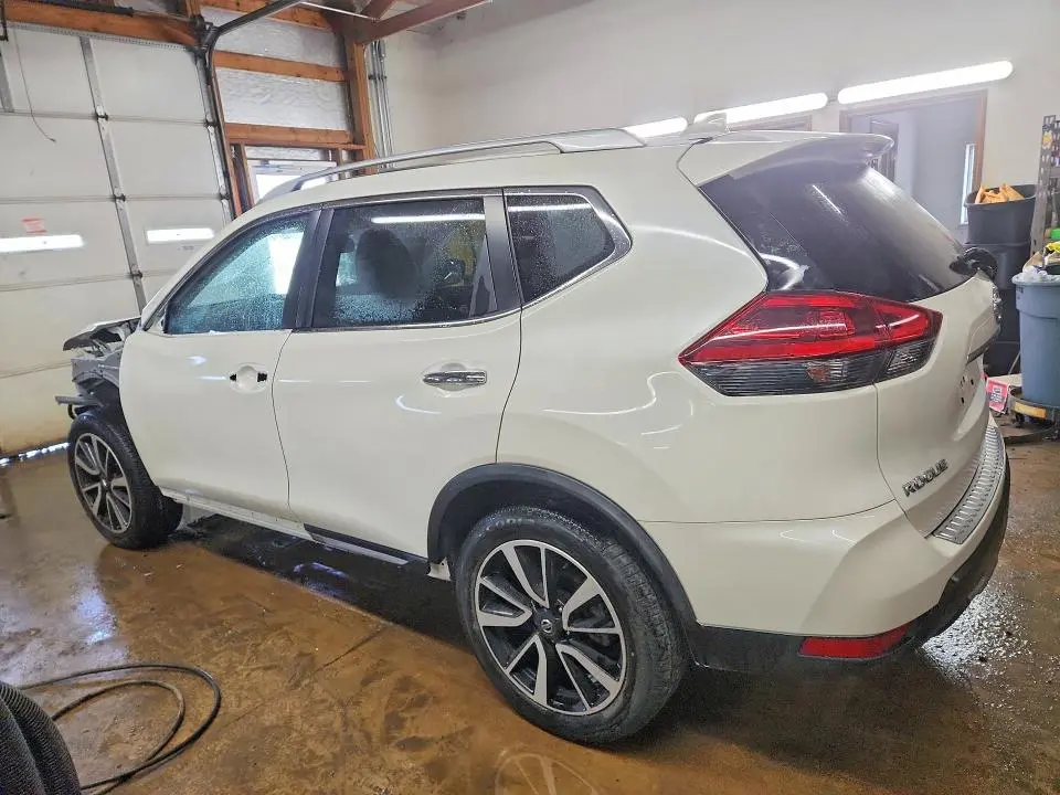 2018 NISSAN ROGUE SL  