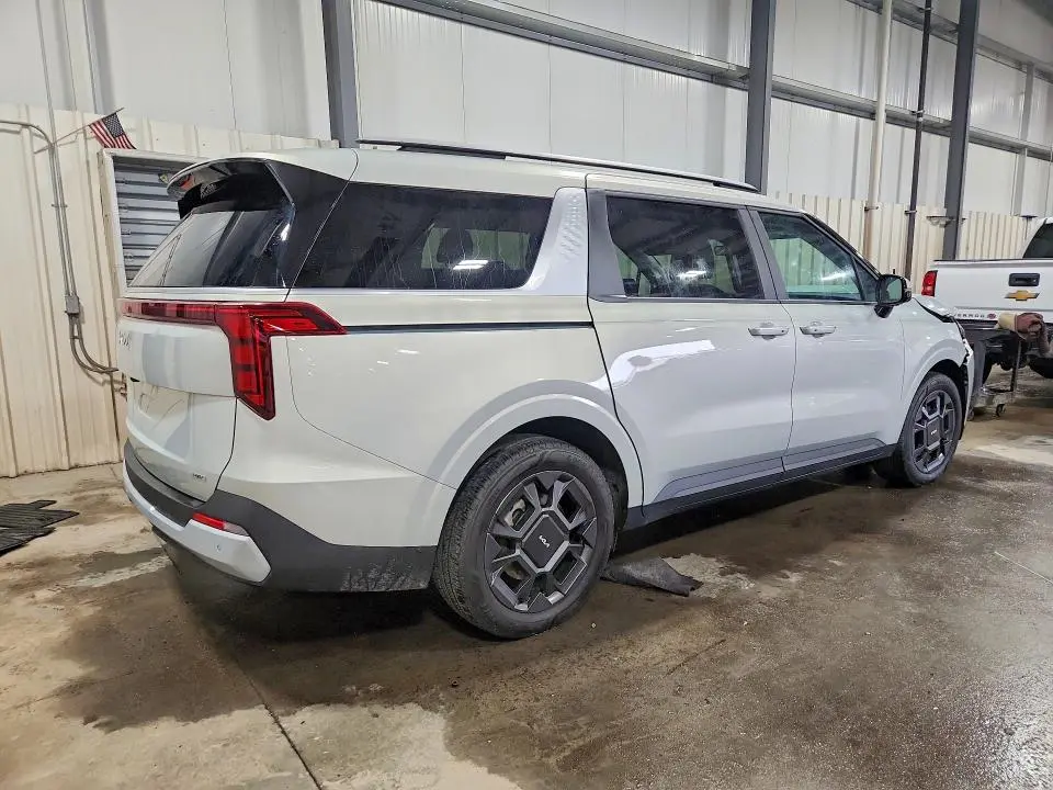 2025 KIA CARNIVAL EX  