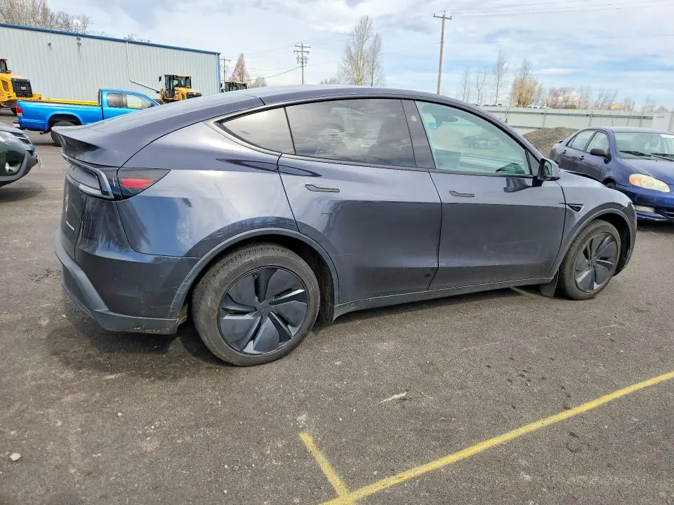 2026 TESLA MODEL Y   