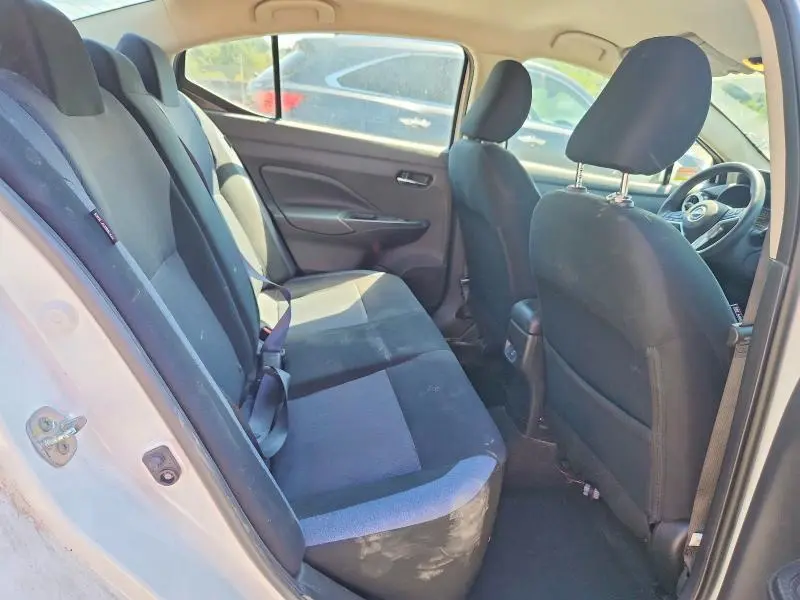 2024 NISSAN VERSA SV  