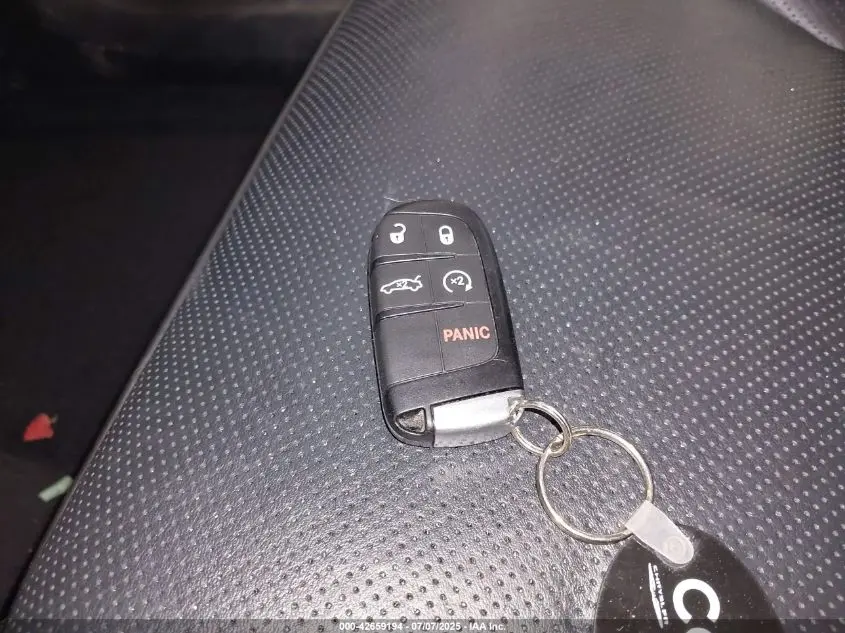 2017 CHRYSLER 300 300C