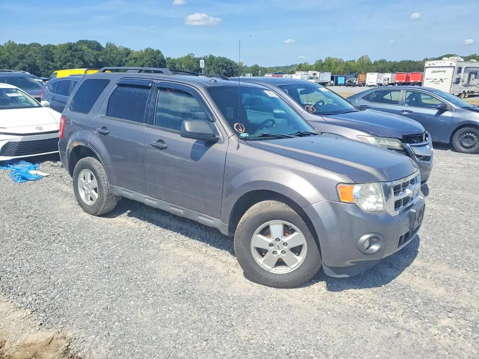 2012 FORD ESCAPE XLT  
