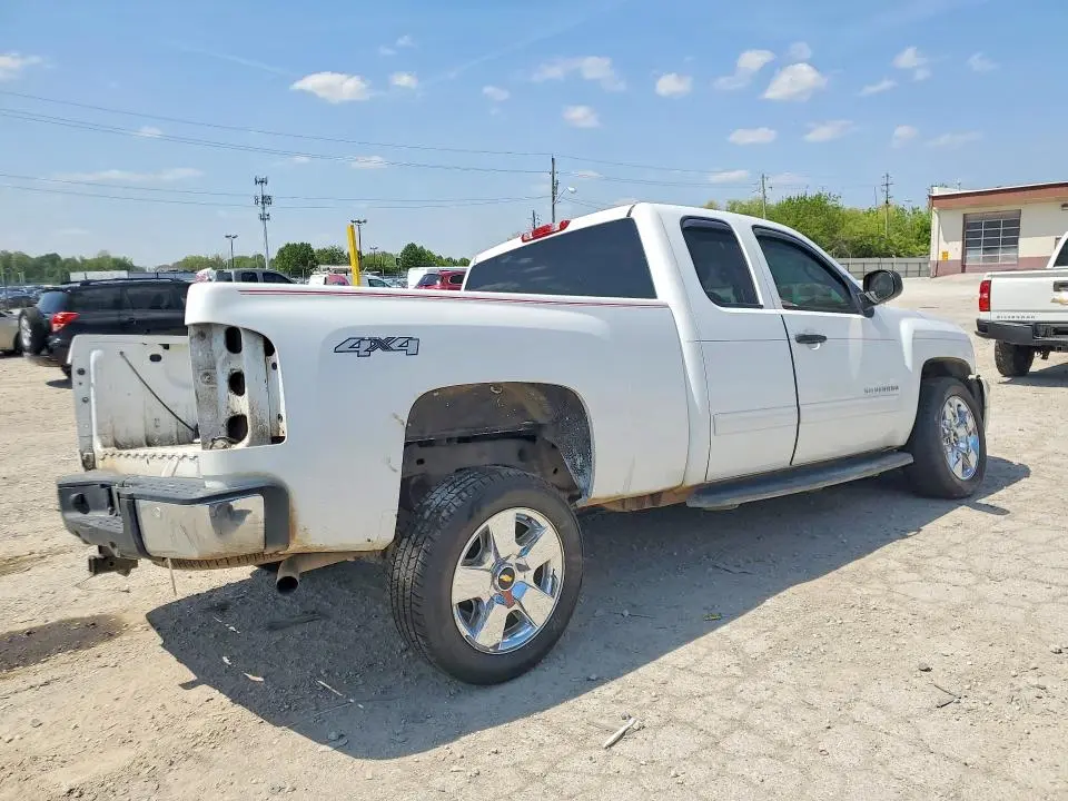 2011 CHEVROLET SILVERADO K1500 LT  