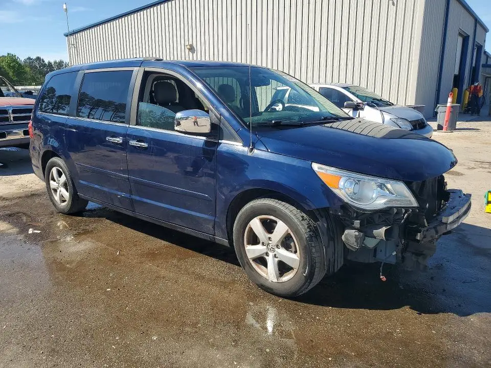 2013 VOLKSWAGEN ROUTAN SEL PREMIUM  
