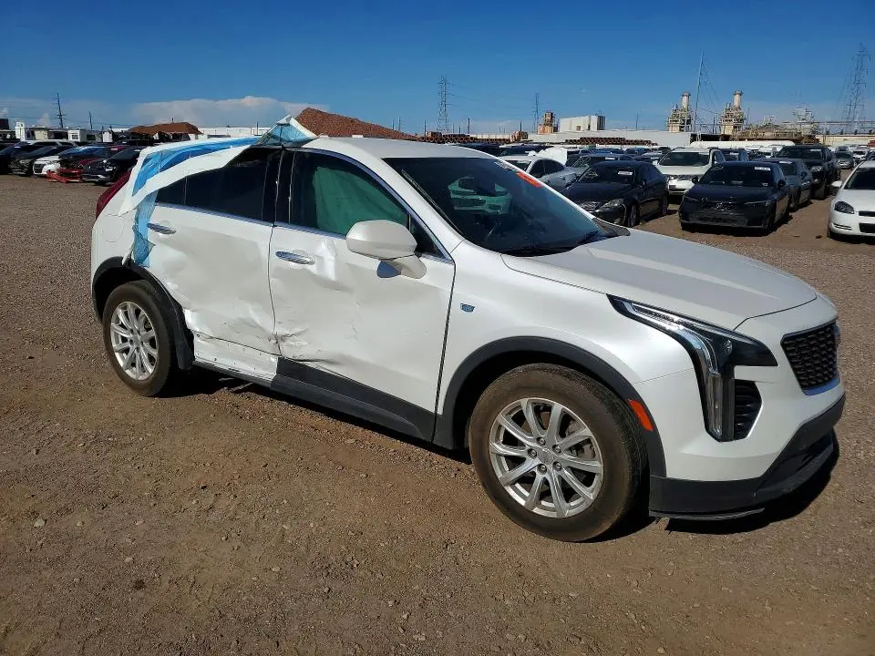 2019 CADILLAC XT4 LUXURY  