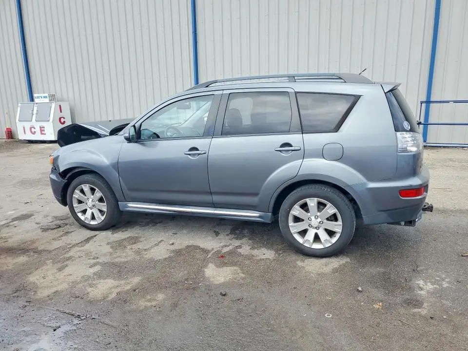 2012 MITSUBISHI OUTLANDER SE  